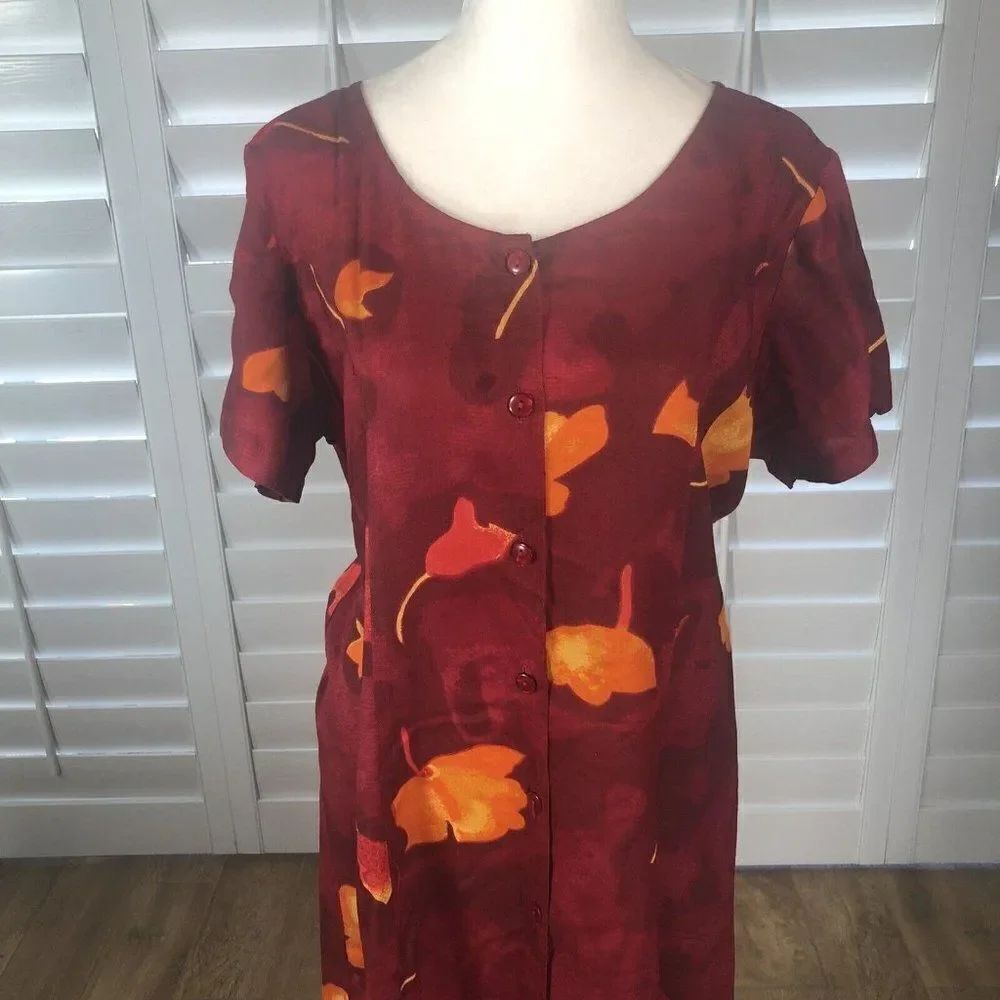 VtgΒ LotusβMaroon Floral Maxi Dress M Red Scoop Neck Button FrontβLightweight